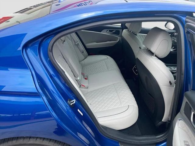 2025 Genesis G70 3.3T AWD Sport Advanced