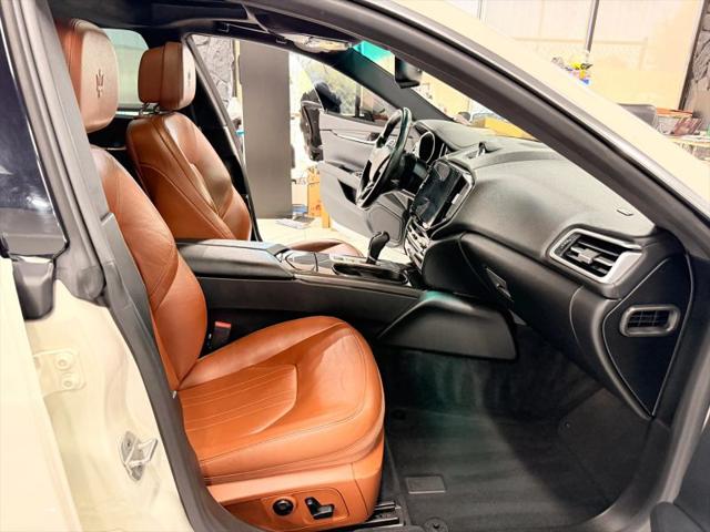 2016 Maserati Ghibli Base