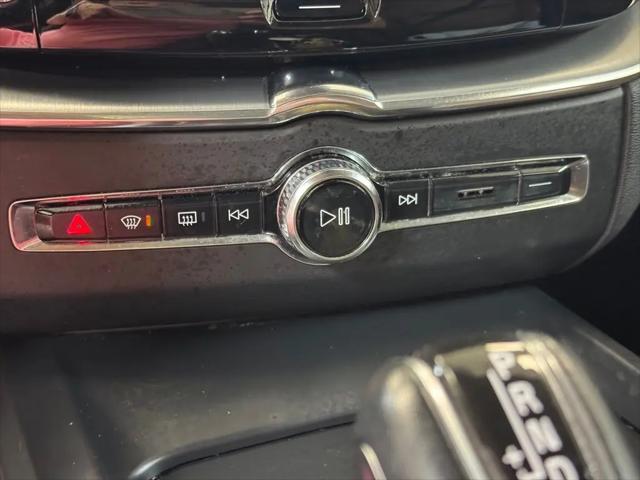 2019 Volvo XC60 T5 Momentum