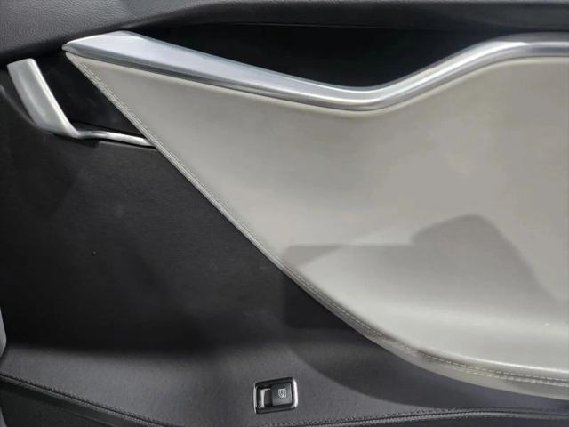 2013 Tesla Model S Performance