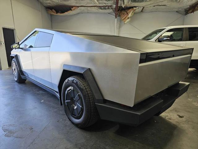 2024 Tesla Cybertruck Cyberbeast