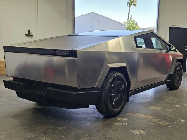 2024 Tesla Cybertruck Cyberbeast