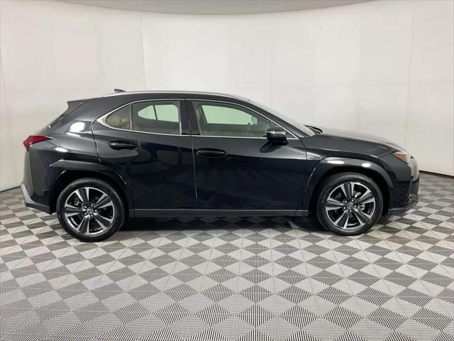 2025 Lexus 300 Premium