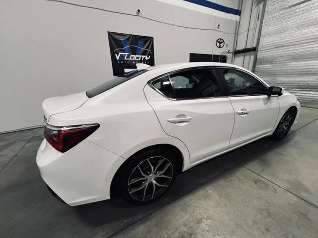 2020 Acura ILX Premium
