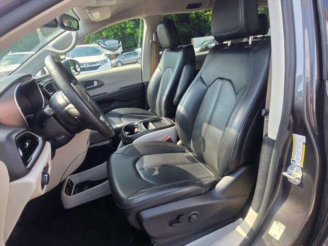 2021 Chrysler Voyager LXI