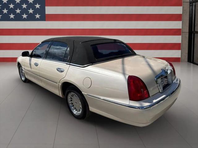 1998 Lincoln Town Car Cartier