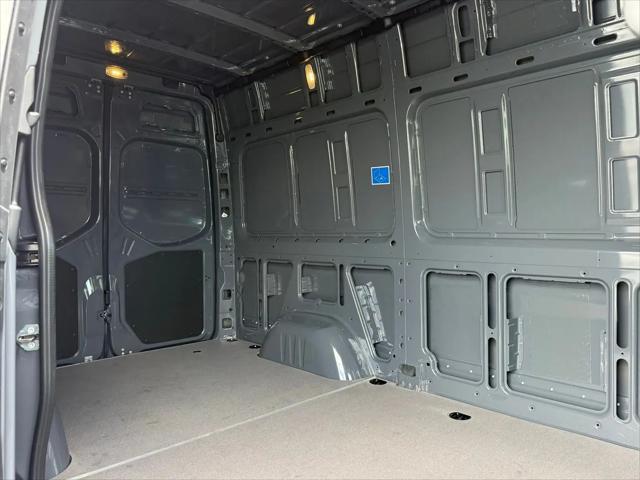 2026 Mercedes-Benz Sprinter 2500 Standard Roof 4-Cyl Diesel HO