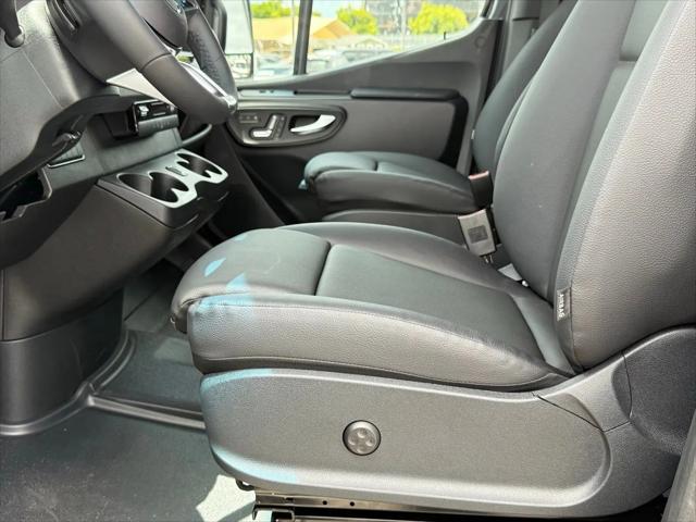 2026 Mercedes-Benz Sprinter 2500 Standard Roof 4-Cyl Diesel HO