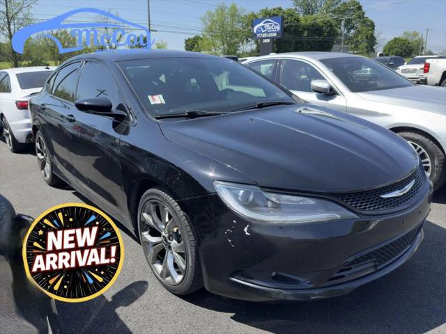 2015 Chrysler 200 S for sale in Chambersburg, PA