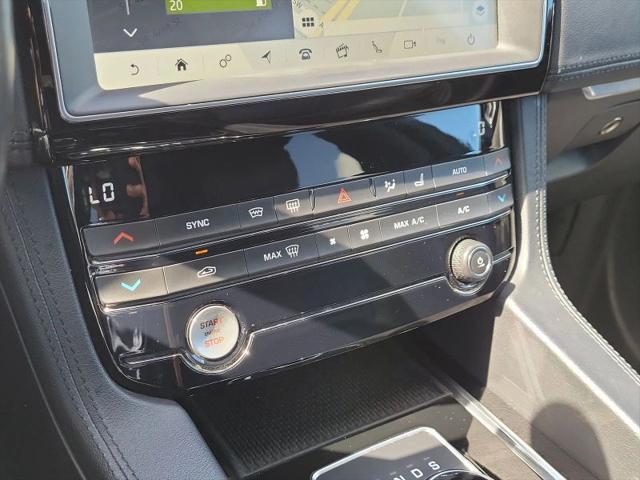 2019 Jaguar F-PACE 25t Prestige