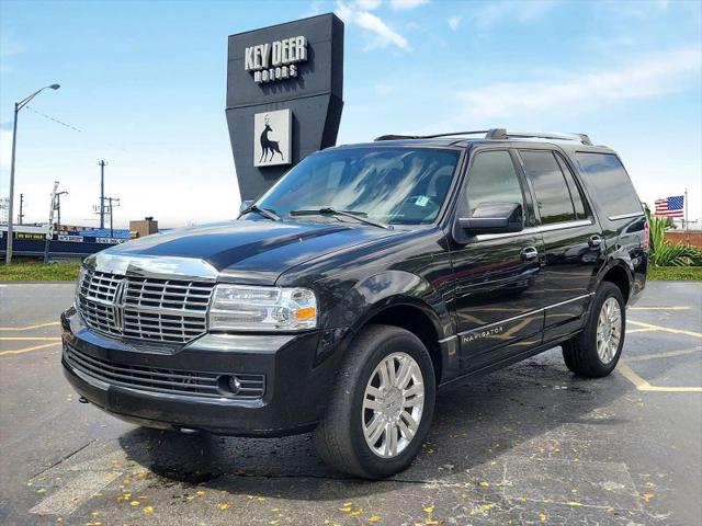 2012 Lincoln Navigator Base for sale in Miami, FL