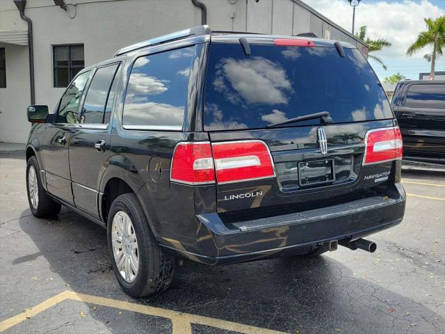 2012 Lincoln Navigator Base