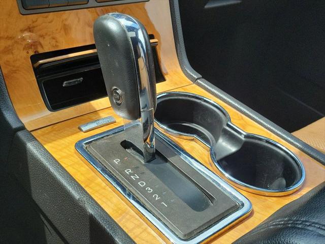 2012 Lincoln Navigator Base