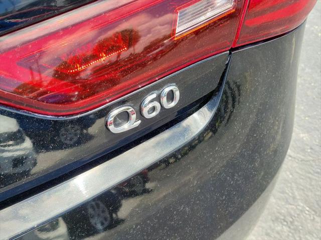 2017 INFINITI Q60 2.0t