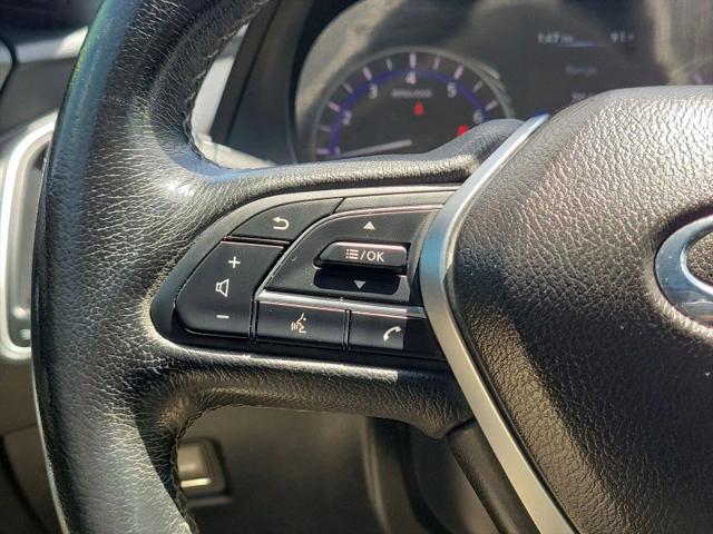 2017 INFINITI Q60 2.0t