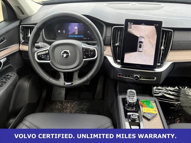2025 Volvo XC90 B6 Plus 7-Seater