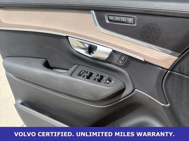 2025 Volvo XC90 B6 Plus 7-Seater