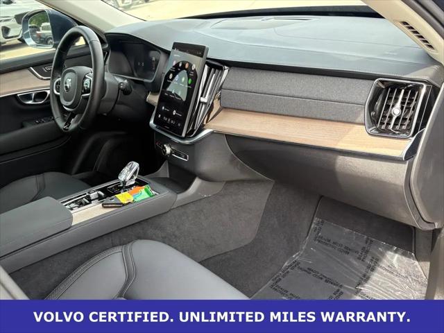 2025 Volvo XC90 B6 Plus 7-Seater