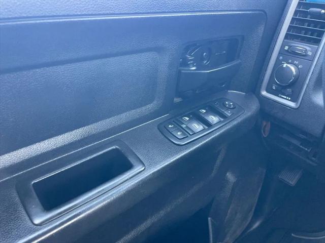 2024 Ram 1500 Classic SLT Quad Cab 4x2 6'4" Box