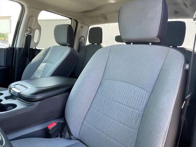 2024 Ram 1500 Classic SLT Quad Cab 4x2 6'4" Box