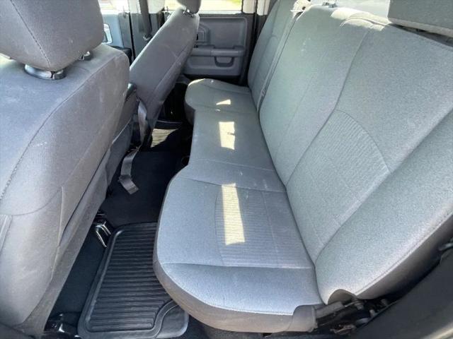2024 Ram 1500 Classic SLT Quad Cab 4x2 6'4" Box