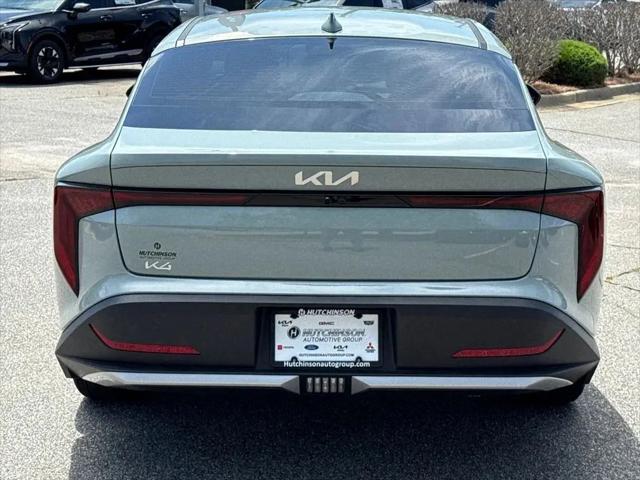 2026 Kia K4 LXS