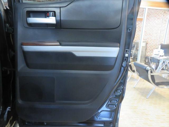 2016 Toyota Tundra SR5 5.7L V8