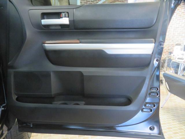 2016 Toyota Tundra SR5 5.7L V8