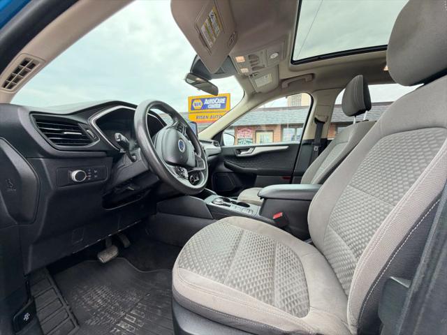 2020 Ford Escape SE