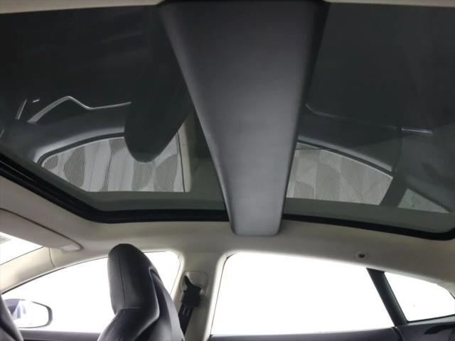 2015 Tesla Model S 70D