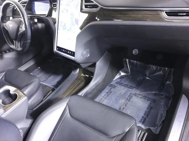 2015 Tesla Model S 70D