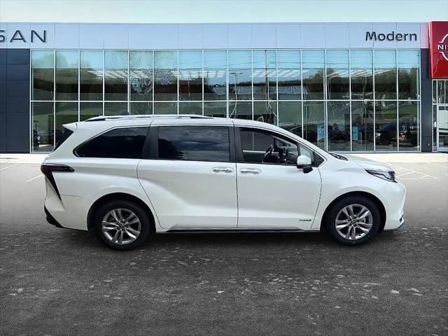 2021 Toyota Sienna Limited