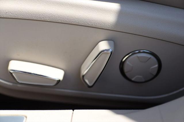 2017 Lincoln MKZ Hybrid Reserve