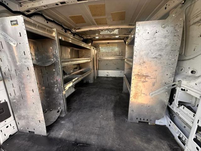 2019 Ford Transit w/60/40 Side Door w/RWB
