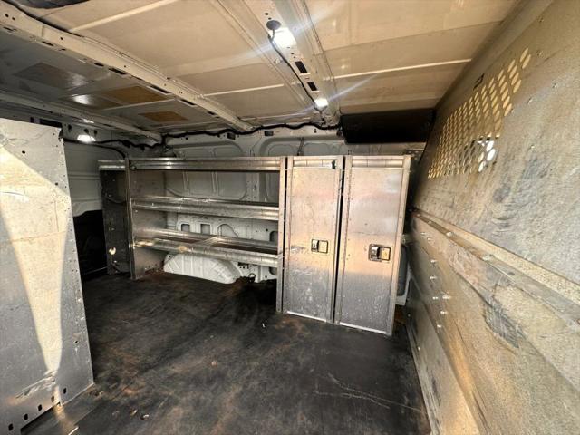 2019 Ford Transit w/60/40 Side Door w/RWB