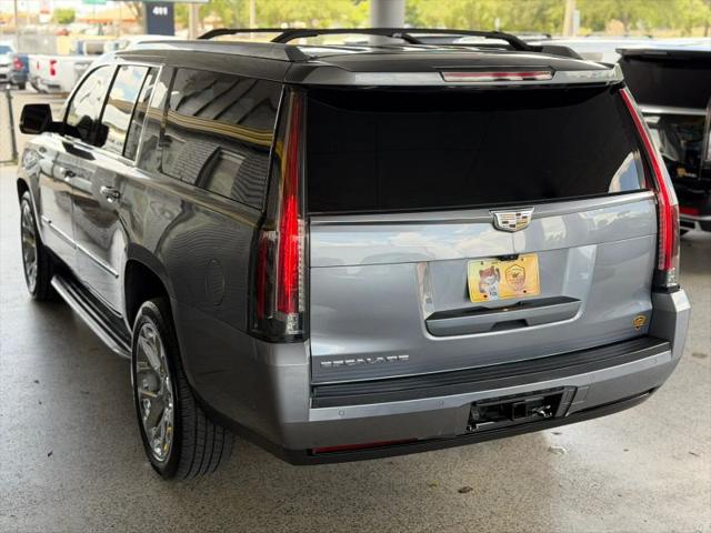2018 Cadillac Escalade ESV Luxury