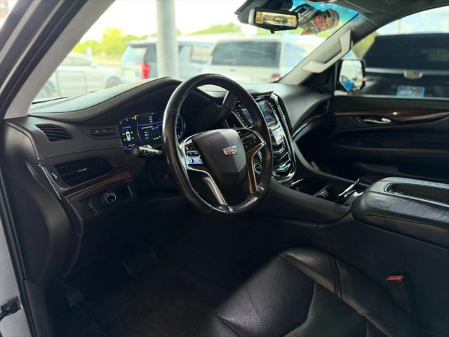 2018 Cadillac Escalade ESV Luxury