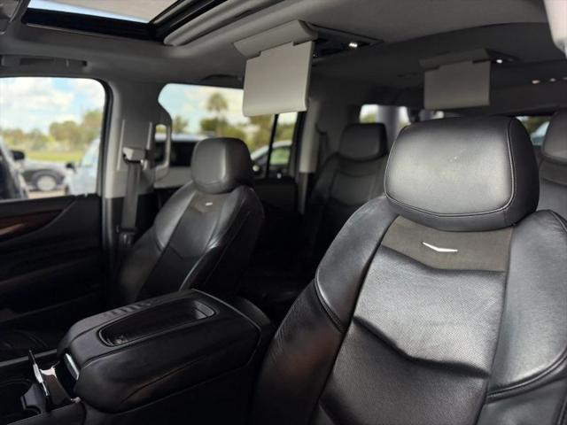 2018 Cadillac Escalade ESV Luxury