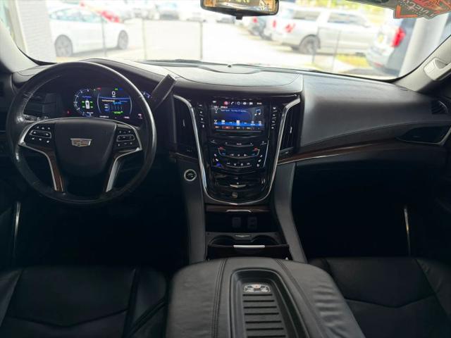 2018 Cadillac Escalade ESV Luxury