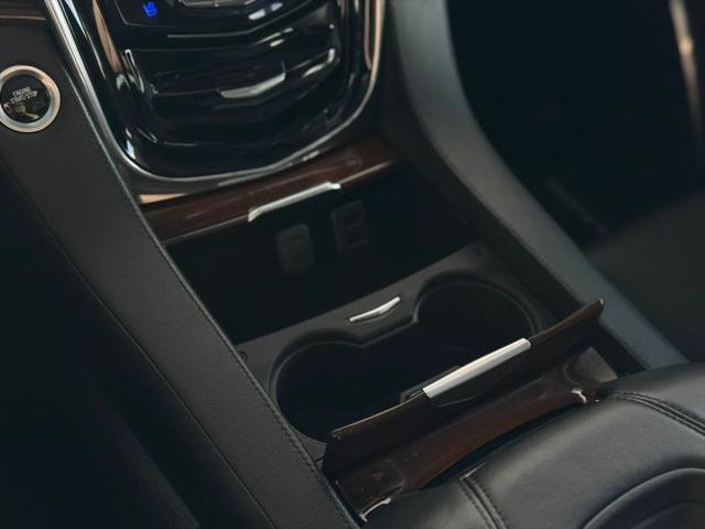 2018 Cadillac Escalade ESV Luxury