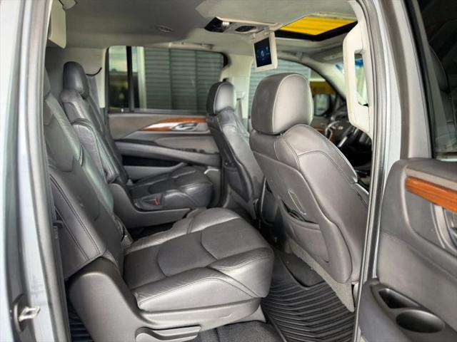 2018 Cadillac Escalade ESV Luxury