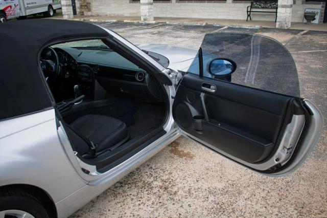 2008 Mazda MX-5 Touring
