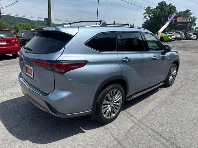 2022 Toyota Highlander Platinum