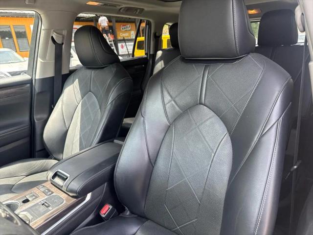 2022 Toyota Highlander Platinum