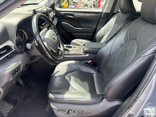 2022 Toyota Highlander Platinum