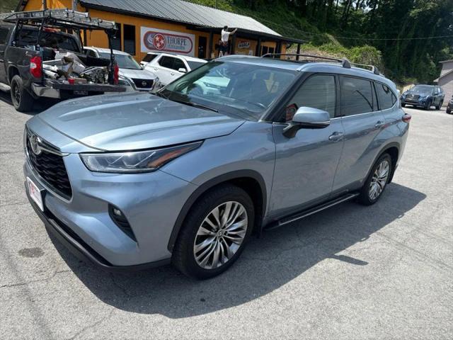 2022 Toyota Highlander Platinum