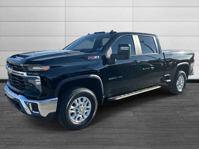 2025 Chevrolet Silverado 2500HD 4WD Crew Cab Standard Bed LT