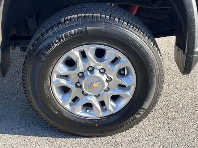 2025 Chevrolet Silverado 2500HD 4WD Crew Cab Standard Bed LT
