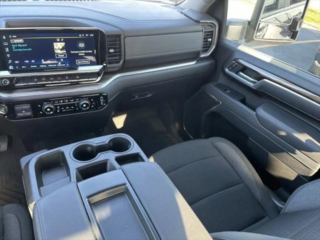 2025 Chevrolet Silverado 2500HD 4WD Crew Cab Standard Bed LT