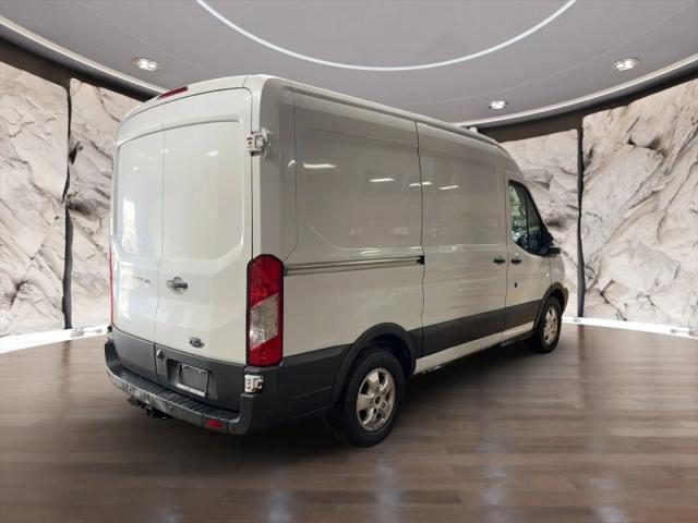 2017 Ford Transit Medium Roof w/Sliding Side Door w/RWB